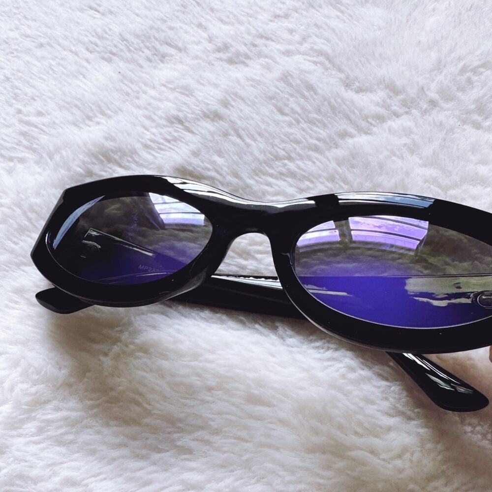 Faye Mirrored Purple with Black Rim Sunglasses - Picture 3 of 16